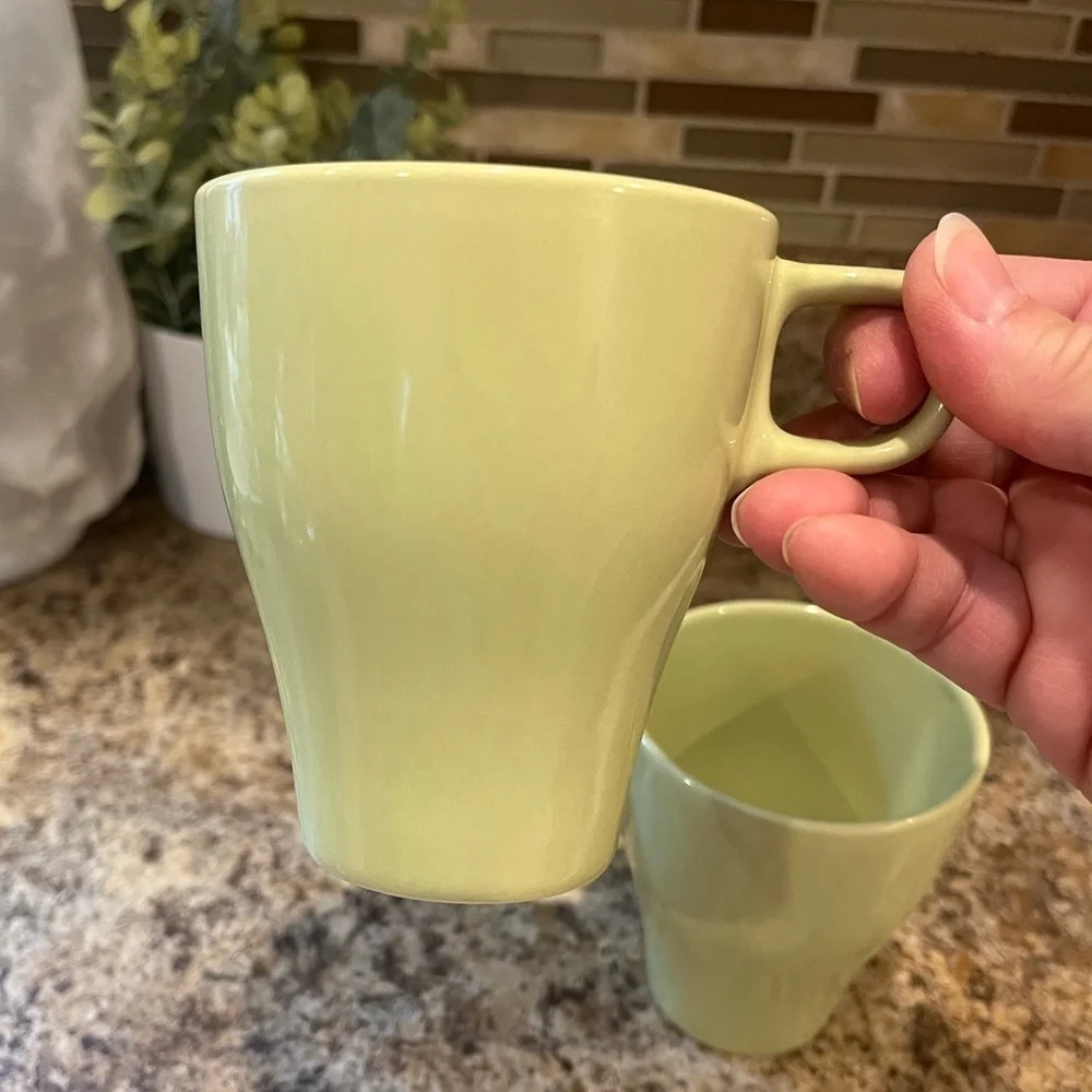 IKEA Coffee FARGRIK Mugs Stackable 8 Oz. Avocado Green Set of 2